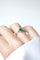 Bague 54 Bague de fiançailles aigrette en or jaune 18kt et platine, émeraude et diamants 58 Facettes
