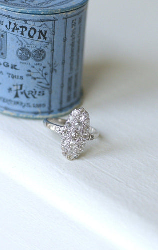 Bague 62 Bague marquise ancienne pavée de diamants en or 18k 58 Facettes