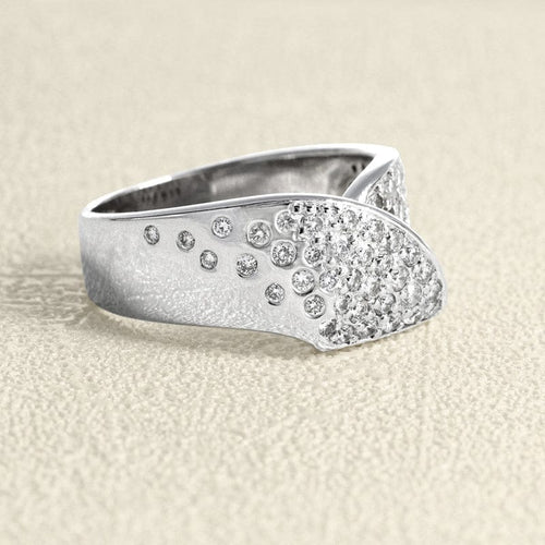 Bague 58 Bague en or gris 18 carats et diamants naturels 58 Facettes 61E00491