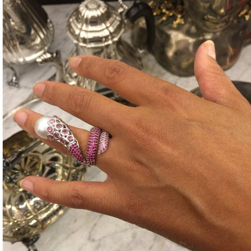 Bague 52 Bague en or gris 750 avec perle et saphirs roses 58 Facettes 61400022