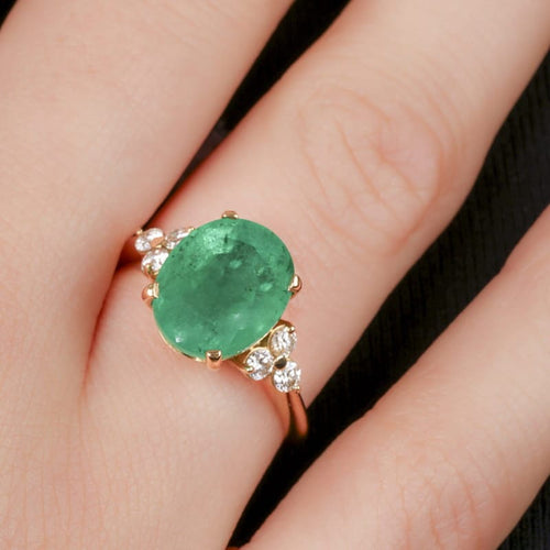 Bague 55 Bague en or jaune 18 carats avec émeraude et diamants 58 Facettes 61600013