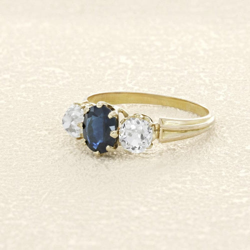 Bague 54 Bague en or jaune 18 carats avec saphir de Siam et diamants 58 Facettes OC-61100175