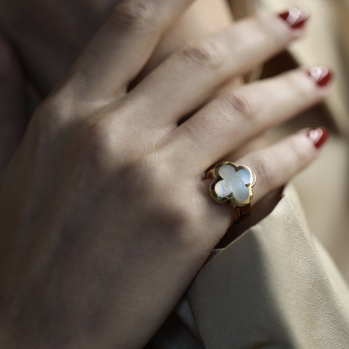 Bague 46,5 Bague Van Cleef & Arpels Pure Alhambra – Or Jaune 18k – Vers 2010 – Taille 46,5 58 Facettes FB11032