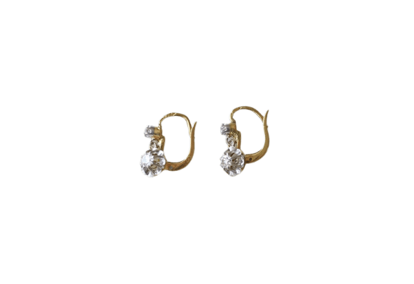 Boucles d'oreilles Boucles d’oreilles dormeuses en or jaune 18kt, platine et diamants 0,30 ct 58 Facettes