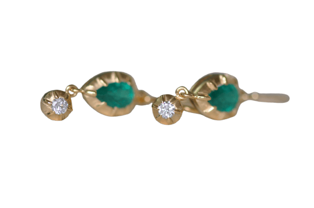 Boucles d'oreilles Boucles d’oreilles anciennes en or jaune 18K, émeraudes et diamants 58 Facettes
