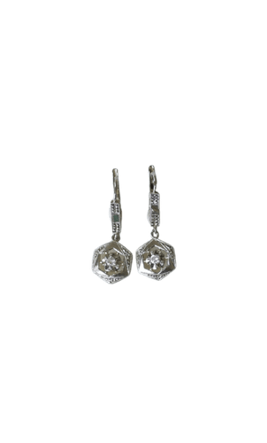 Boucles d'oreilles Boucles d'oreilles pendantes Art Déco en or blanc 18kt et platine, diamants 58 Facettes