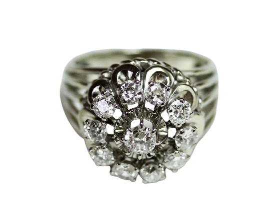 Bague 59 Bague Marguerite 1950 en or blanc et diamants 58 Facettes C2091