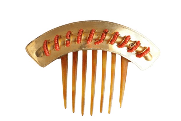 Peigne à cheveux diadème en métal doré et perles de corail 58 Facettes