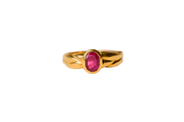 Bague 56 Bague décor tressé en or jaune 18 carats et rubis 58 Facettes Ref3467