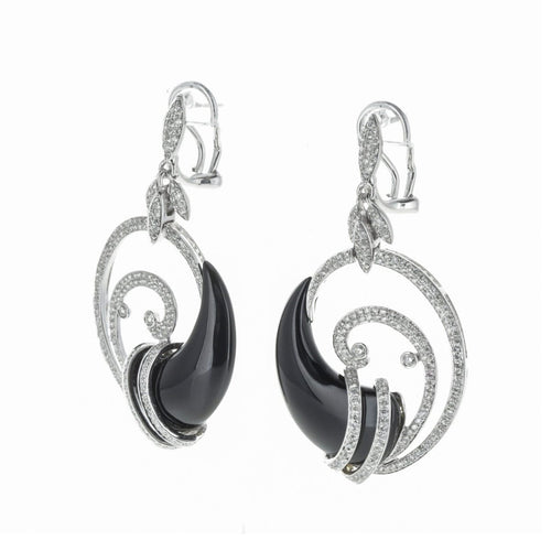 Boucles d'oreilles Boucles d’oreilles en or blanc 18 K avec diamants et onyx 58 Facettes 2.18388