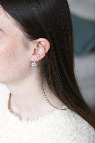 Boucles d'oreilles Boucles d'oreilles marguerite en or rose 18kt et platine, diamants 3.00 cts 58 Facettes