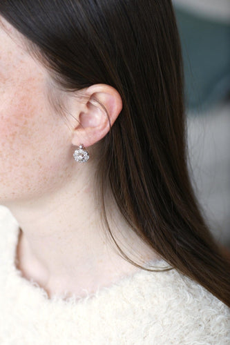 Boucles d'oreilles Boucles d'oreilles marguerite en or rose 18kt et platine, diamants 3.00 cts 58 Facettes