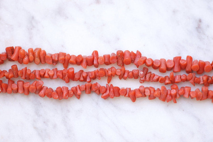 Bracelet Bracelet - Trois rangs de corail, fermoir en or jaune 18k 58 Facettes