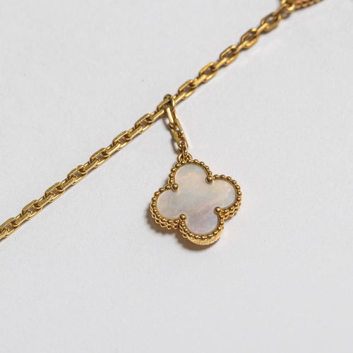 Bracelet Van Cleef & Arpels Lucky Alhambra - Bracelet 4 motifs en or jaune 18 carats 58 Facettes 2.19279-1