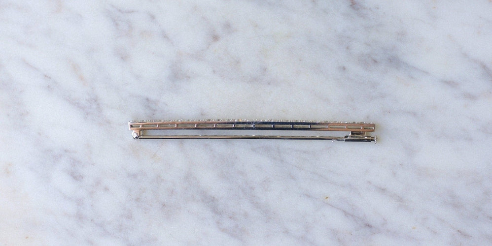 Broche Broche barrette Art Déco en or blanc 18k et diamants 58 Facettes