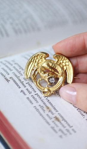 Broche Broche chimère ancienne en or jaune 18k et diamant taille coussin 58 Facettes