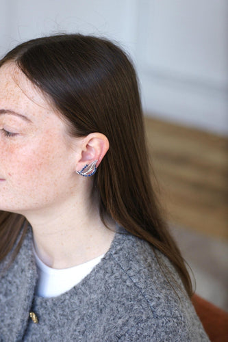 Boucles d'oreilles Boucles d’oreilles à clip plume en or blanc 18k et saphirs 58 Facettes