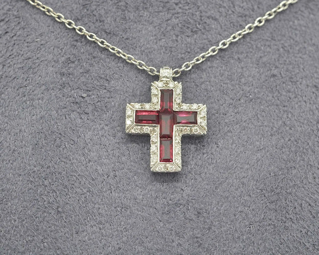Collier Collier croix - Pendentif en or blanc 18 carats avec rubis et diamants 58 Facettes 10430