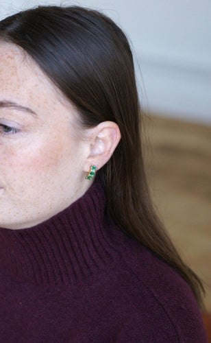 Boucles d'oreilles Boucles d’oreilles demi-créoles en or jaune 18k et diamants, émeraudes 58 Facettes