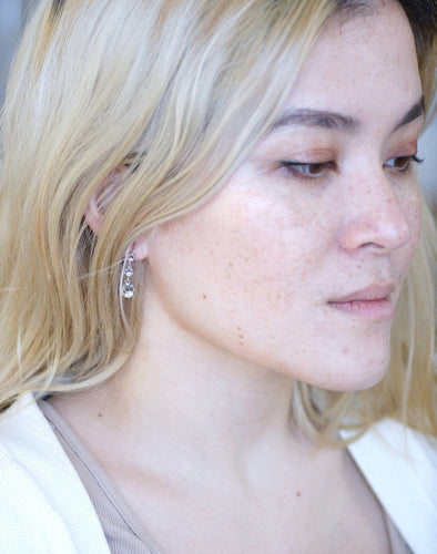 Boucles d'oreilles Boucles d’oreilles dormeuses Art Déco en or blanc 18k et diamants 58 Facettes