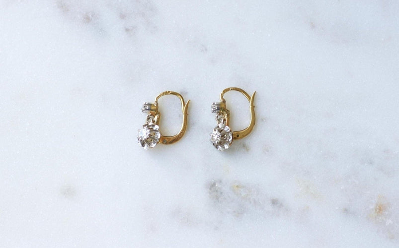 Boucles d'oreilles Boucles d’oreilles dormeuses en or jaune 18kt, platine et diamants 0,30 ct 58 Facettes