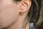 Boucles d'oreilles Dormeuses florales en or jaune 18 carats et diamants 58 Facettes 3817