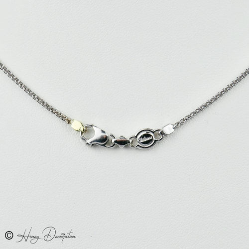 Collier Chaîne en or blanc 18 carats avec pendentif perle et diamants 58 Facettes 2251