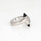 Bague 53 Cartier Menotte - Bague en or blanc 18k et onyx 58 Facettes G13580