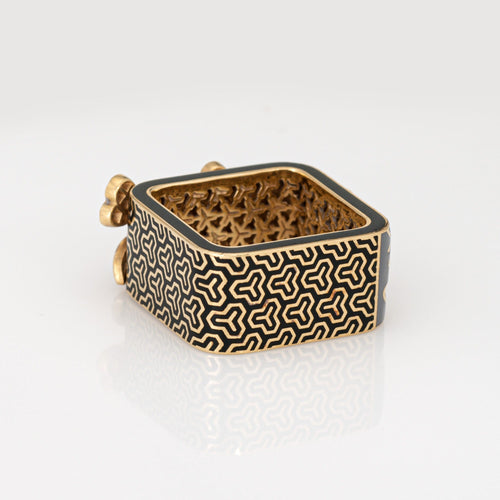 Bague 54 Yewn - Bague carrée en or jaune 18 carats, diamant et émail noir 58 Facettes G14118