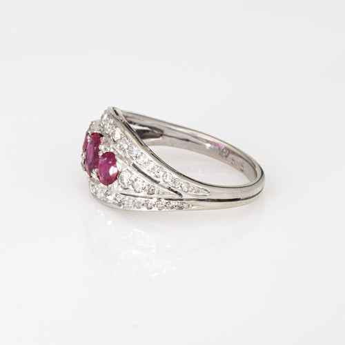 Bague Bague Art déco vintage en or blanc 14 carats, rubis et diamants 58 Facettes G14120
