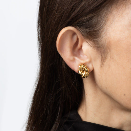 Boucles d'oreilles Tiffany & Co - Boucles d'oreilles nœud vintage en or jaune 18k 58 Facettes G14124