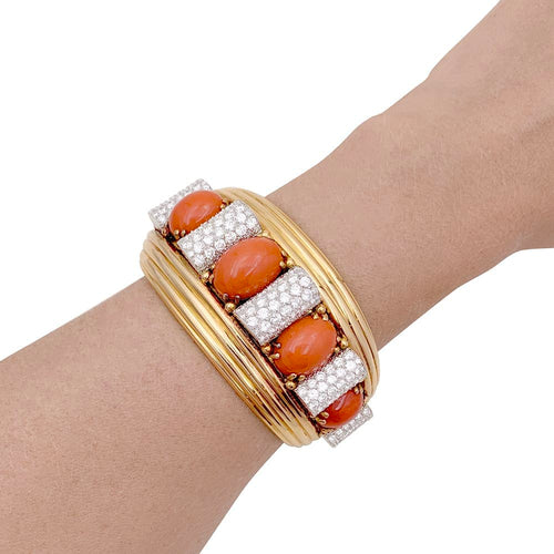 Bracelet René Boivin - Bracelet jonc Bobinettes en or jaune, platine, corail et diamants 58 Facettes 32496