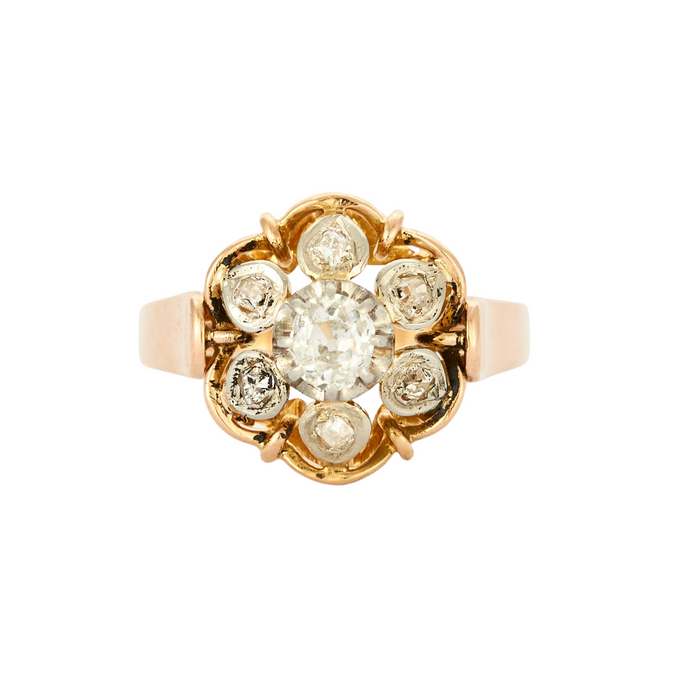 Bague motif floral sertie de diamants