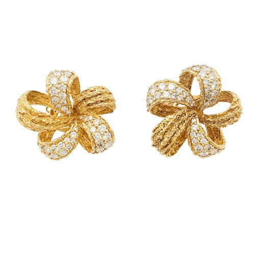 Boucles d'oreilles M.Gérard - Boucles d’oreilles fleurs en or jaune et diamants 58 Facettes 31849