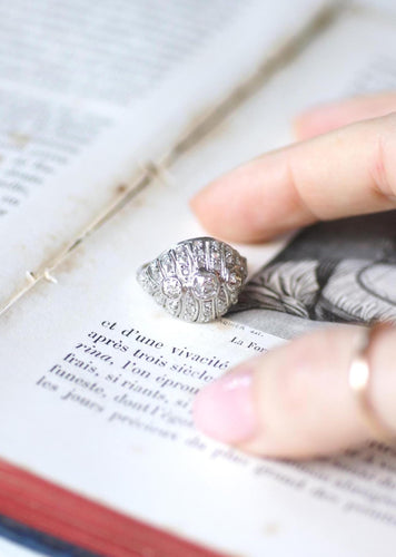 Bague 51.5 Bague dôme Art déco en platine et diamants 1,30 ct 58 Facettes