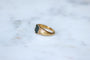 Bague 60 Chevalière - Bague intaille jaspe sanguin bras issant en or jaune 58 Facettes