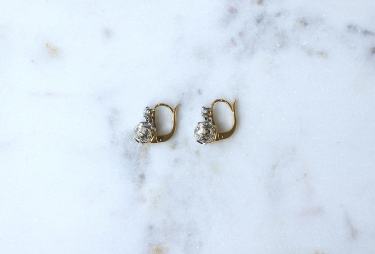 Boucles d'oreilles Boucles d'oreilles dormeuses Belle Époque en or jaune 18k, platine et diamants 58 Facettes