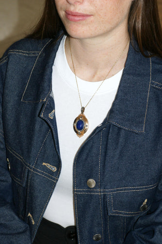 Pendentif Pendentif médaillon scarabée en or rose 18k et argent, lapis-lazuli, perles, diamants 58 Facettes