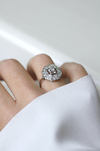 Bague 53 Bague Art Déco octogonale en platine et diamants 0,65 ct 58 Facettes