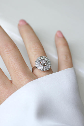 Bague 53 Bague Art Déco octogonale en platine et diamants 0,65 ct 58 Facettes