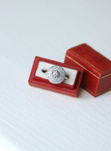 Bague 54 Bague cible Art déco double entourage en or blanc 18k, platine et diamants 58 Facettes