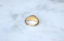 Bague 60 Chevalière - Bague intaille jaspe sanguin bras issant en or jaune 58 Facettes