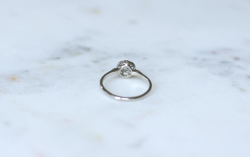 Bague 59 Bague Art Déco ronde sertie de diamants en platine 58 Facettes