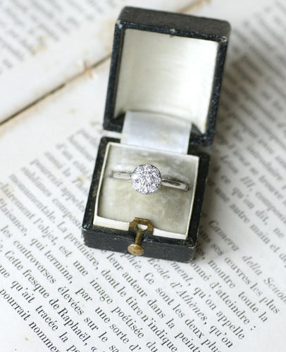 Bague 59 Bague Art Déco ronde sertie de diamants en platine 58 Facettes