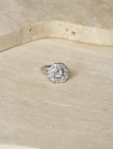 Bague 53 Bague Art Déco octogonale en platine et diamants 0,65 ct 58 Facettes