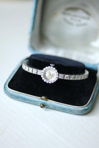 Montre Astral - Montre bracelet sertie de diamants en or blanc 18k 58 Facettes