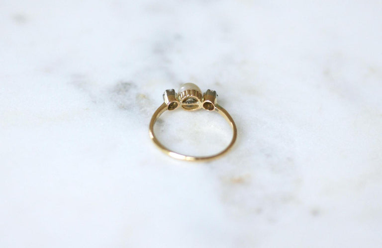 Bague 59 Bague - Bague Belle Époque en or jaune 18k et platine, perle fine et diamants 58 Facettes