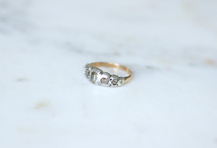 Bague 51 Bague jarretière en or rose 14Kt et argent, diamants taillés en table et rose 58 Facettes