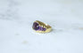Bague 49 Bague boule à gaudrons en or jaune 18k et améthystes 58 Facettes