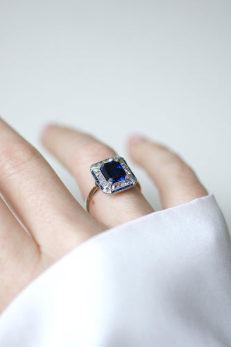 Bague 57 Bague Art Déco octogonale en or blanc 18kt et diamants 58 Facettes